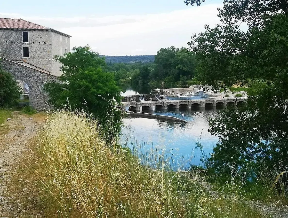 Hebergements des POSAS Sampzon 0*,