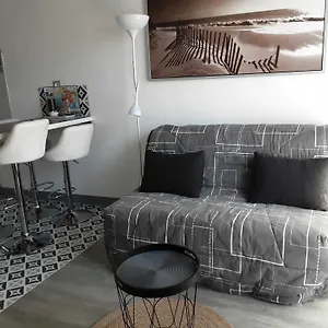 https://la-farigoulette-saintes-maries-de-la-mer.fr-provencehotel.com